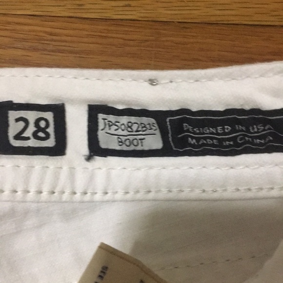 🌵Miss Me Jeans🌵 - Picture 6 of 6